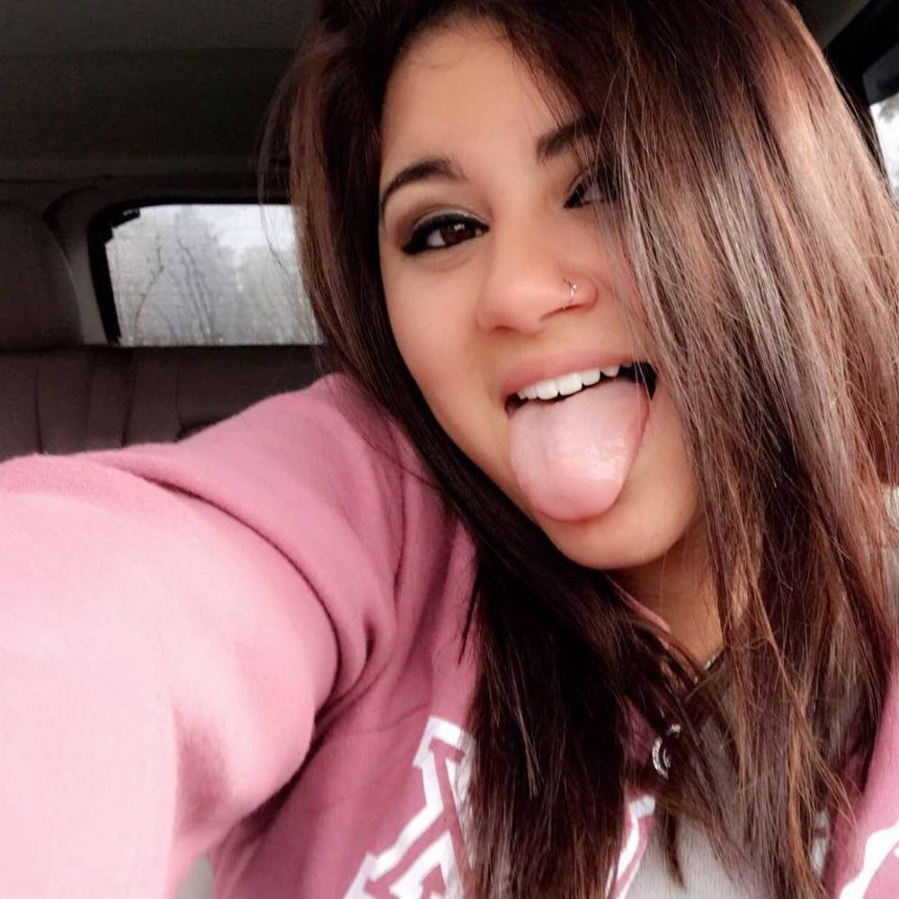 Meet your Posher, Marissa